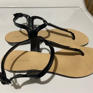 Calvin Klein Sandals Samira Thong Woman  Flats Black Leather T-Strap Size 7